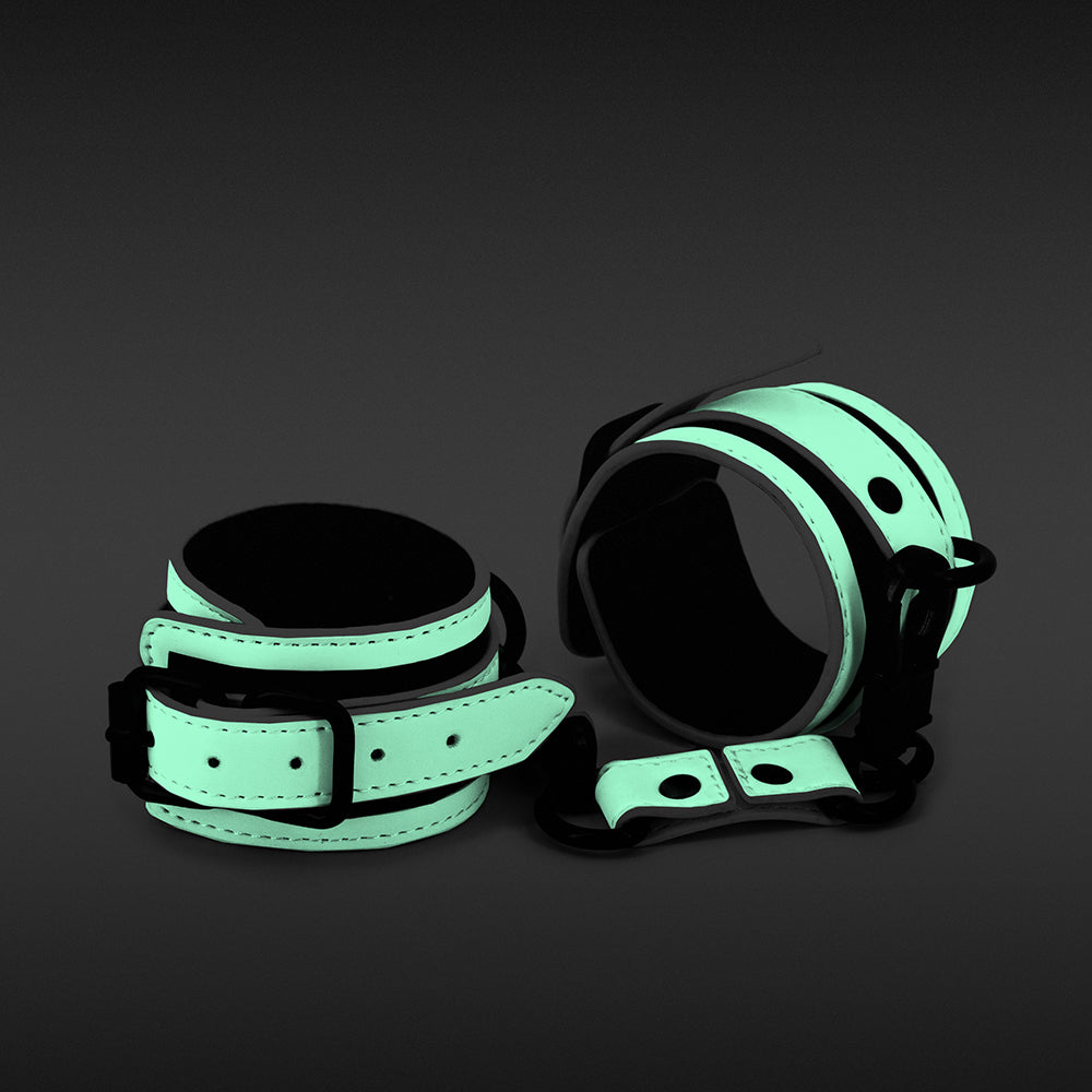 Glo Bondage Wrist Cuff Green