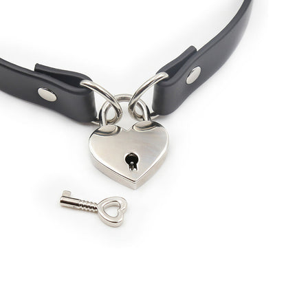 Ple'sur Pvc Collar With Heart Lock & Key Black